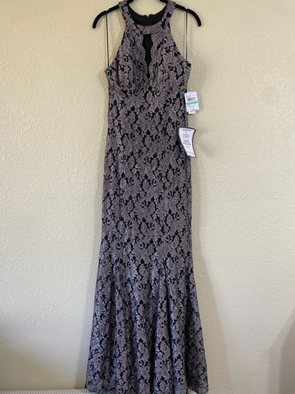 NWT Nightway Sleeveless Keyhole Halter Neck Glitter Lace Gown Size 8 - Picture 4 of 16